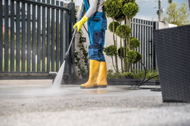 Best Concrete Pressure Washing  in Newtown, PA